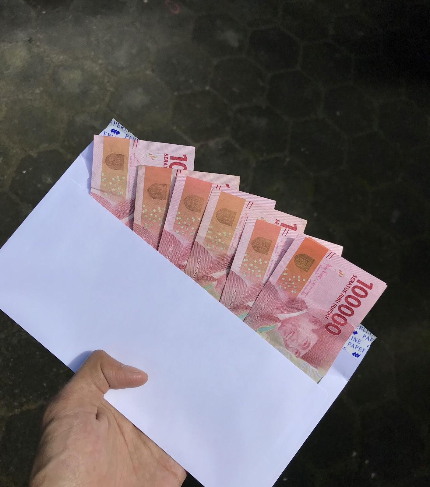 Sama-sama Ganti Rugi, Apa Beda Restitusi dan Kompensasi?