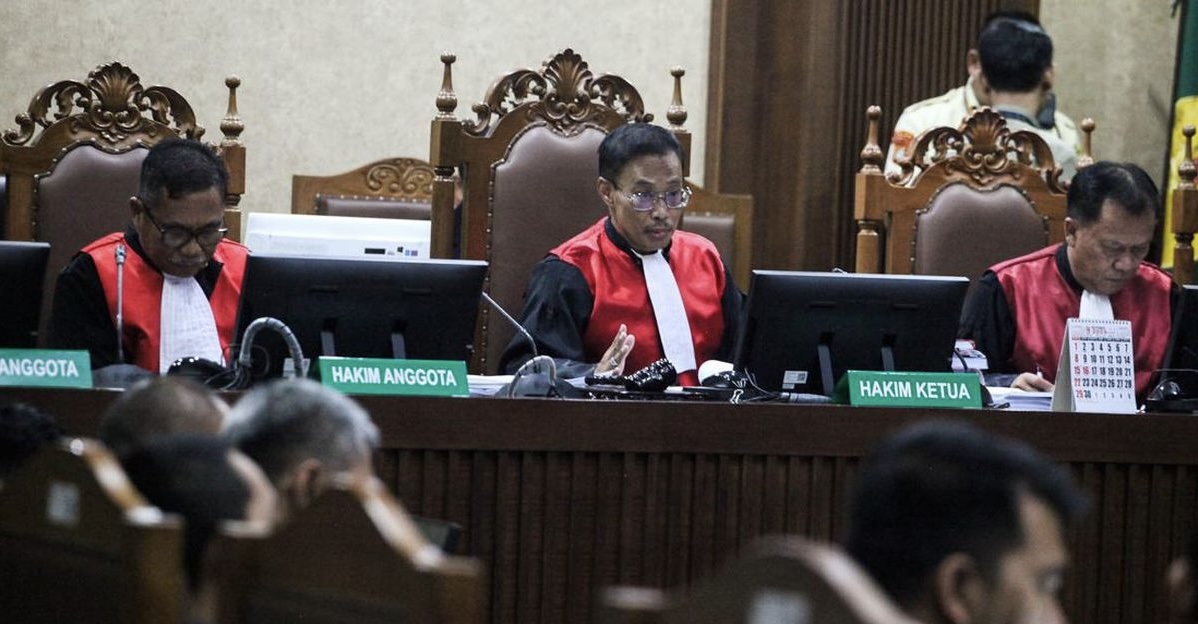 Pemvonis Harvey Moeis Jadi Hakim Tinggi di Papua : Vonis Ringan, Karier Cemerlang
