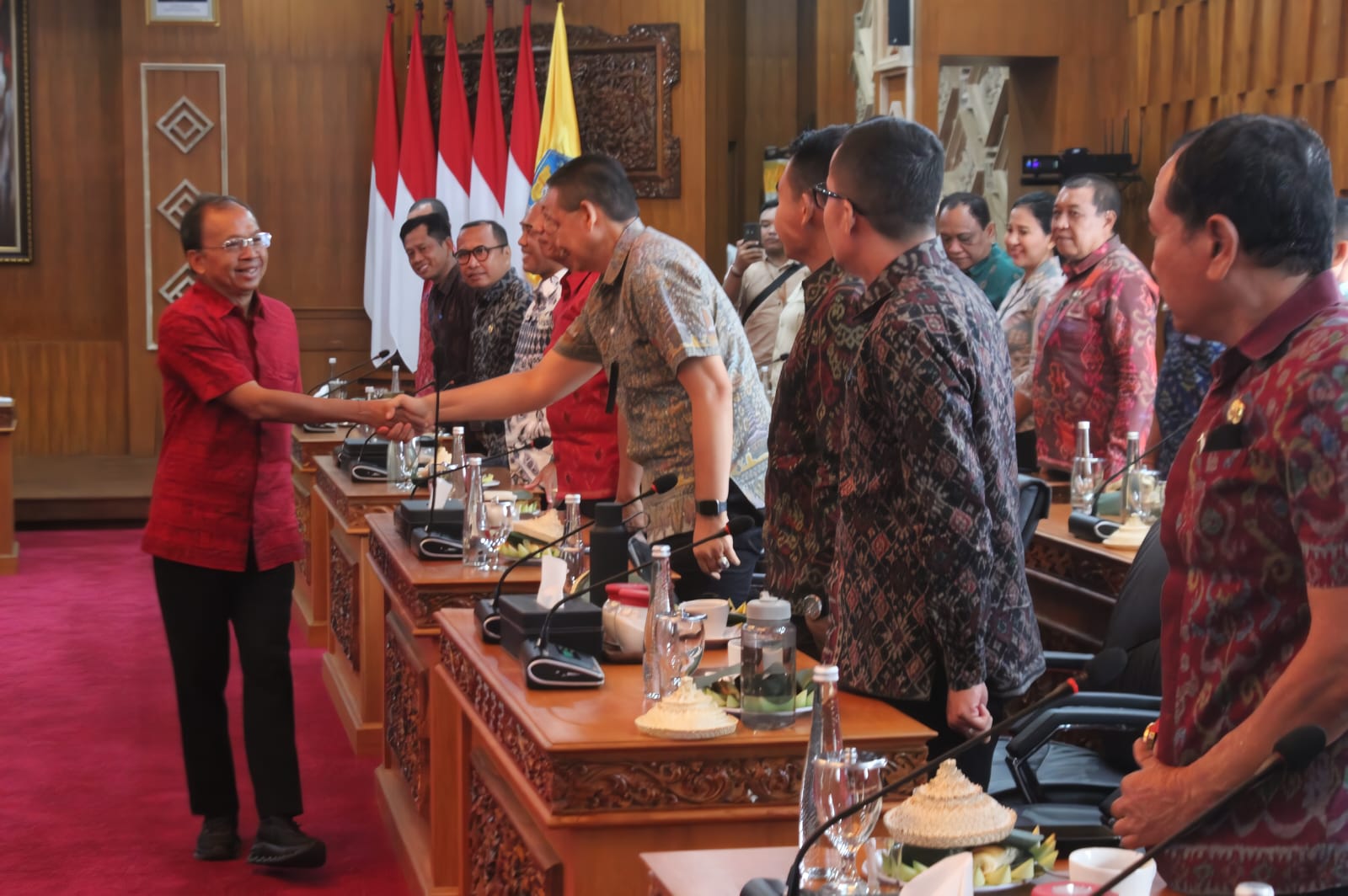 Bali Darurat Usaha Ilegal WNA: Gubernur Koster Bertindak Tegas, Bentuk Tim Khusus